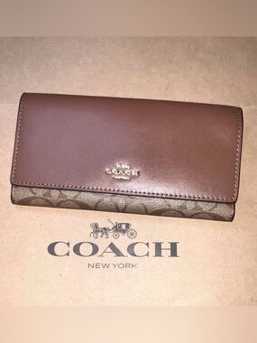 COACH Leather Wallet Slim Trifold Wallet Brown Credit Card Holder AUTHENTIC